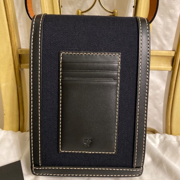 AUTH MCM Portuna crossbody - Picture 3 of 6